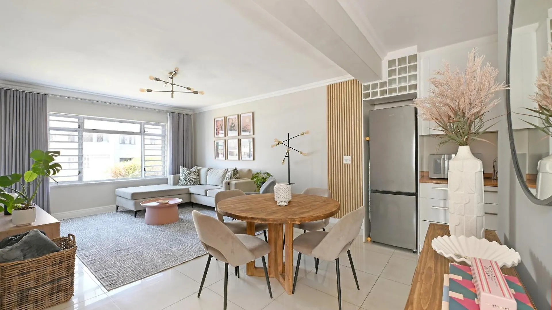 Modern Apt With Beautiful Views And Short Walk To Beach Κέιπ Τάουν Νότια Αφρική