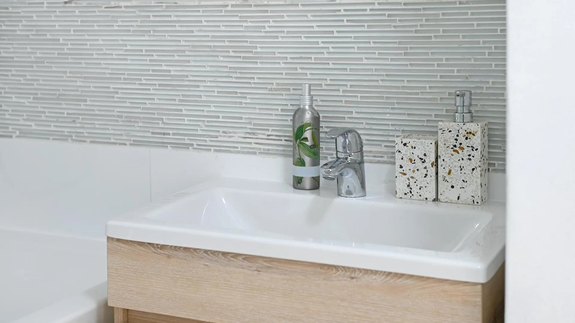 Modern Apt With Beautiful Views And Short Walk To Beach Κέιπ Τάουν Νότια Αφρική